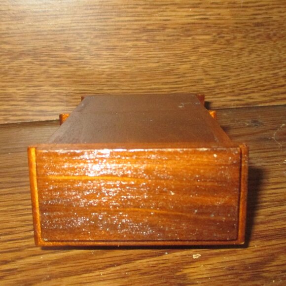 Dollhouse Furniture 7 piece set of Living Room Furniture mostly Wooden Set 1 - Picture 7 of 12